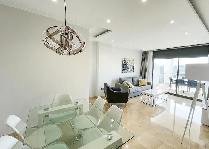 Apartman With Panoramic Views Golf Pools In Benahavis *