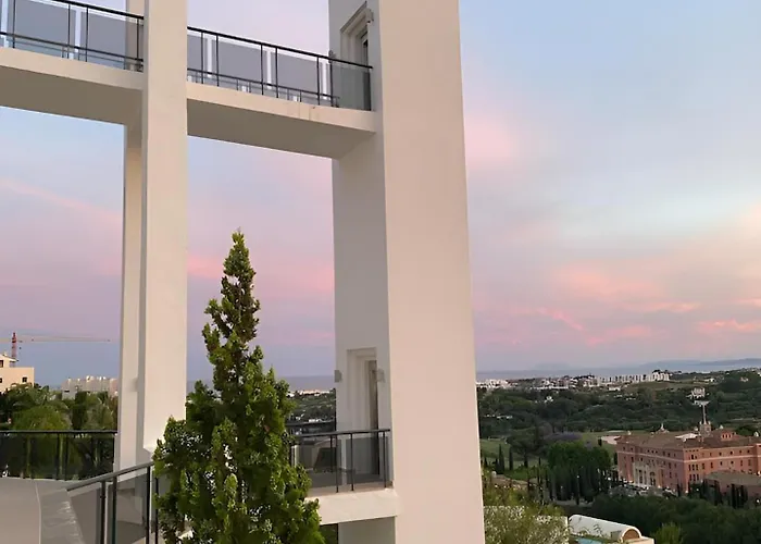 With Panoramic Views Golf Pools In Benahavis Apartman *
